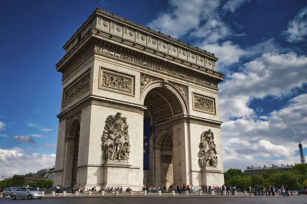 Hop-on-Hop-off bus Paris